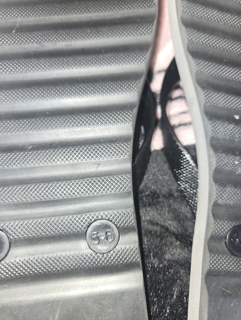 NWT..Coach Black Signature Print Flip Flop Sandals Size 5/6 - Picture 8 of 8